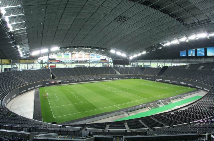 場面転換作業が完了しサッカーモードへ移行した大和ハウス プレミストドームの様子